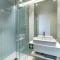 Cond Bayline - T2 - SPA - POOL - GYM - WIFI - Nemo - BY BEDZY - Armação de Pêra
