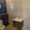 Aeropuerta Mini Villa & Chalet - Minutes to Amman Airport - Al Qasţal