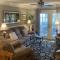 Classic City 3 bedroom 2 bath condo with deck close to UGA, Five Points, and Memorial Park in Athens