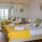 Coral Bay Beach House Apartment