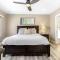 Stunning 2nd Floor Beachfront Home with Balcony, Ocean Views, and Prime Location - Newport Beach