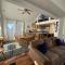 Modern Ocean Cabin 27 Stylish Kitchen & Jacuzzi