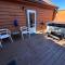 Modern Ocean Cabin 27 Stylish Kitchen & Jacuzzi