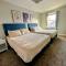 Family-Friendly 4BR Retreat Sleeps 12, Private Yard, Garage, Close to Stadiums, Casino & Downtown
