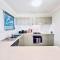 Calm Hideaway - Townhouse with Pool Access & Garage
