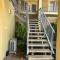 2 bedroom 2 bath Treetop Escape close to the city