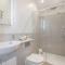 King Deluxe Ensuite with Courtyard View - Venn - Cambridge
