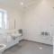 TWIN Deluxe Disabled Access and Wet Room with Courtyard View - Newton - Cambridge