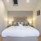4 x Newly refurbished private access rooms with ensuites - restaurant on-site - Milton