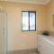 Sea Change - Spacious Family Holiday Accommodation Pet friendly
