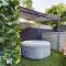 Stylish Maisonette with Hot Tub - 布莱顿霍夫