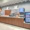Holiday Inn Express Hotel & Suites Marshall by IHG