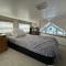 Oceanfront Cabin 9 with Jacuzzi & Awesome Views