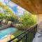 Bright and Spacious Home for w Pool -over 30 Nights- - 休斯顿