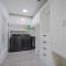 Bright and Spacious Home for w Pool -over 30 Nights- - 休斯顿