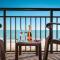 Oceanfront Oasis, Luxe 1BR Haven with Full Kitchen! CR 622 - 默特尔比奇