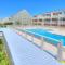 Oak Island Beach Villa 107- Stars & Seas