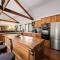 Calistoga Chalet - Luxury among the trees