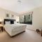Calistoga Chalet - Luxury among the trees