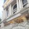 Cosy 1BR Uptown BGC with Balcony and Swimming Pool - Manila