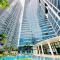 Cosy 1BR Uptown BGC with Balcony and Swimming Pool - Manila