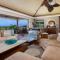 LOTUS PAD Vibrant KaMilo 4BR Home with Heated Pool and Spa - وايكولوا