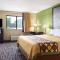 Super 8 by Wyndham Dyersville