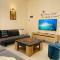 3-Bedroom Apt with Oceanviews, 1min Walk to Beach - NYHA2 - Flic en Flac