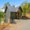 Cozy Cove Retreat w Lake View Hot Tub FirePit - Dandridge