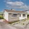15 Churchfields - Bungalow with Estuary Views and Parking