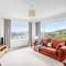 15 Churchfields - Bungalow with Estuary Views and Parking
