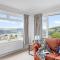15 Churchfields - Bungalow with Estuary Views and Parking