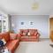 15 Churchfields - Bungalow with Estuary Views and Parking