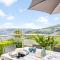 15 Churchfields - Bungalow with Estuary Views and Parking