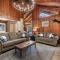 Cedar Wood Lodge Entire Home, W Canoes & Kayaks - Karnack
