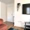 4 beds spacious Apartment, with Parking & WIFI, CHAFFORD HUNDRED, near station & shopping, long stays! - 西瑟罗克