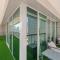 FIRST CLASS 2BR with Full Boulevard View - Dubaj