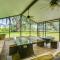 Lakefront Lutz Home with Hot Tub 15 Mi to Tampa - Лутц Lakefront Lutz Home with Hot Tub 15 Mi to Tampa - Лутц