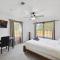 4-BD 2-BA Home Retreat Laundry Backyard - 韦瑟福德