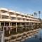 Lake Mulwala Boatel