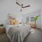 Dejorja Residence - Central & Chic, Entertains 8