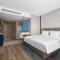 Holiday Inn Express Qingdao Hongdao Station by IHG - Qingdao International Airport - Čching-tao