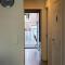 London 993 Apt 202