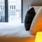 London 993 Apt 202