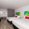 Developer Inn Express Fundamental, a Travelodge by Wyndham - 基西米