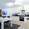 Spacious Ground Floor Apt near Old Trafford Stadium