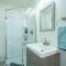 Geneva Beach House - Sleeps 20 - Blocks to Lake - Parking for 10 Cars -Yard - Group Stays - 日内瓦湖
