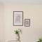 Heart of Reading Centre with parking & garden - Earley