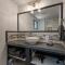 Guest House, Accessible to Downtown, & Fast WiFi! - شيكو
