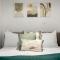 Serene Two Bedroom Apartment in Melbourne CBD with Free Parking